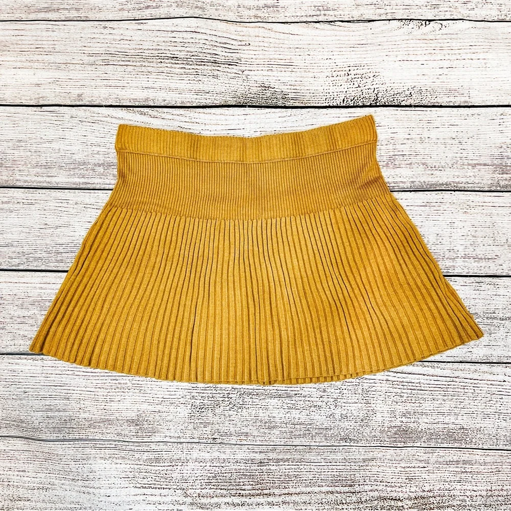 NWT Aerie Take Charge Sweater Skirt - Picture 2 of 3